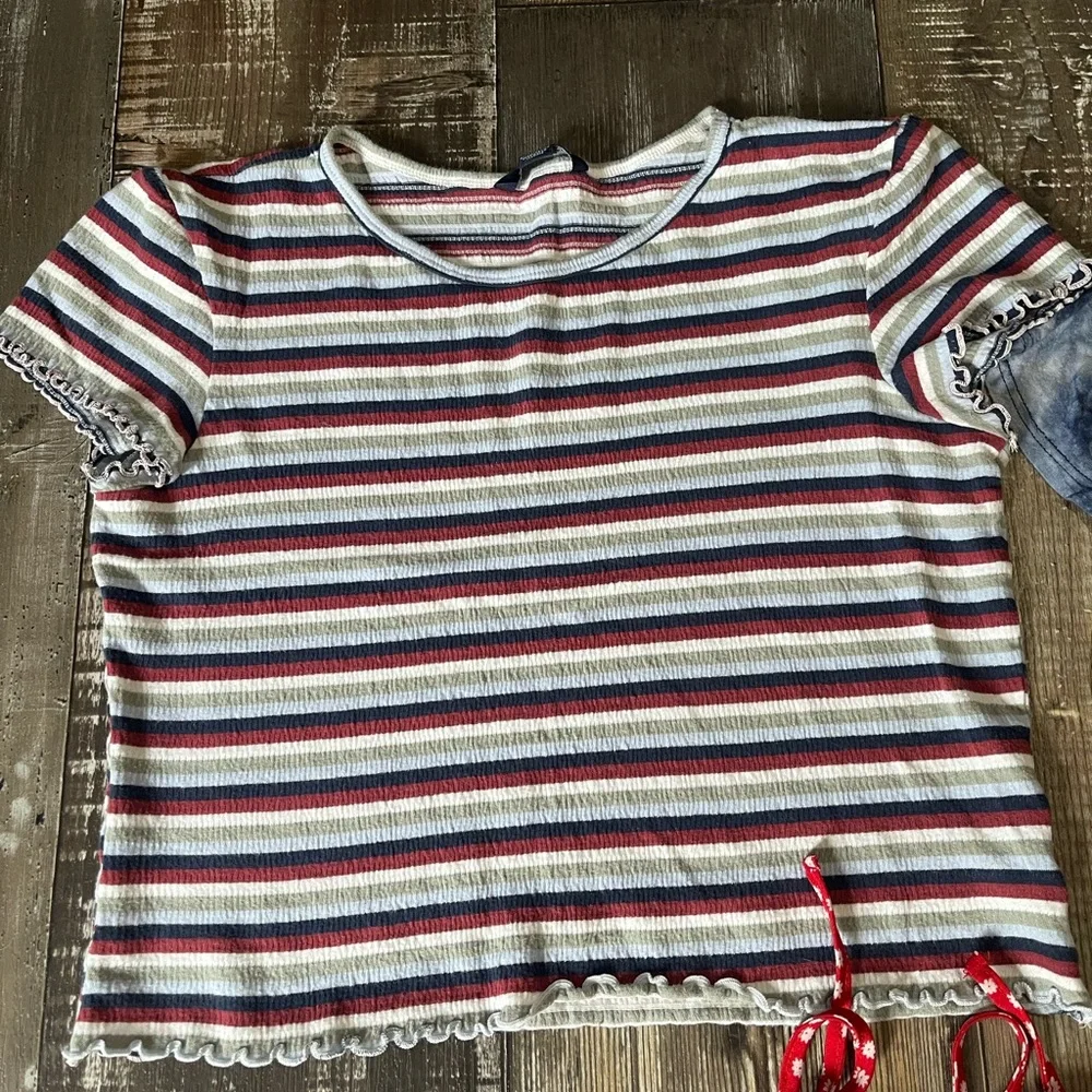 Juniors summer top bundle - Picture 2 of 8